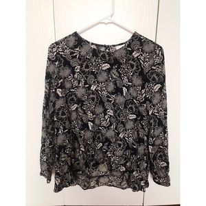 ⚠️EUC ⚠️ J. JILL Black and White Floral Blouse